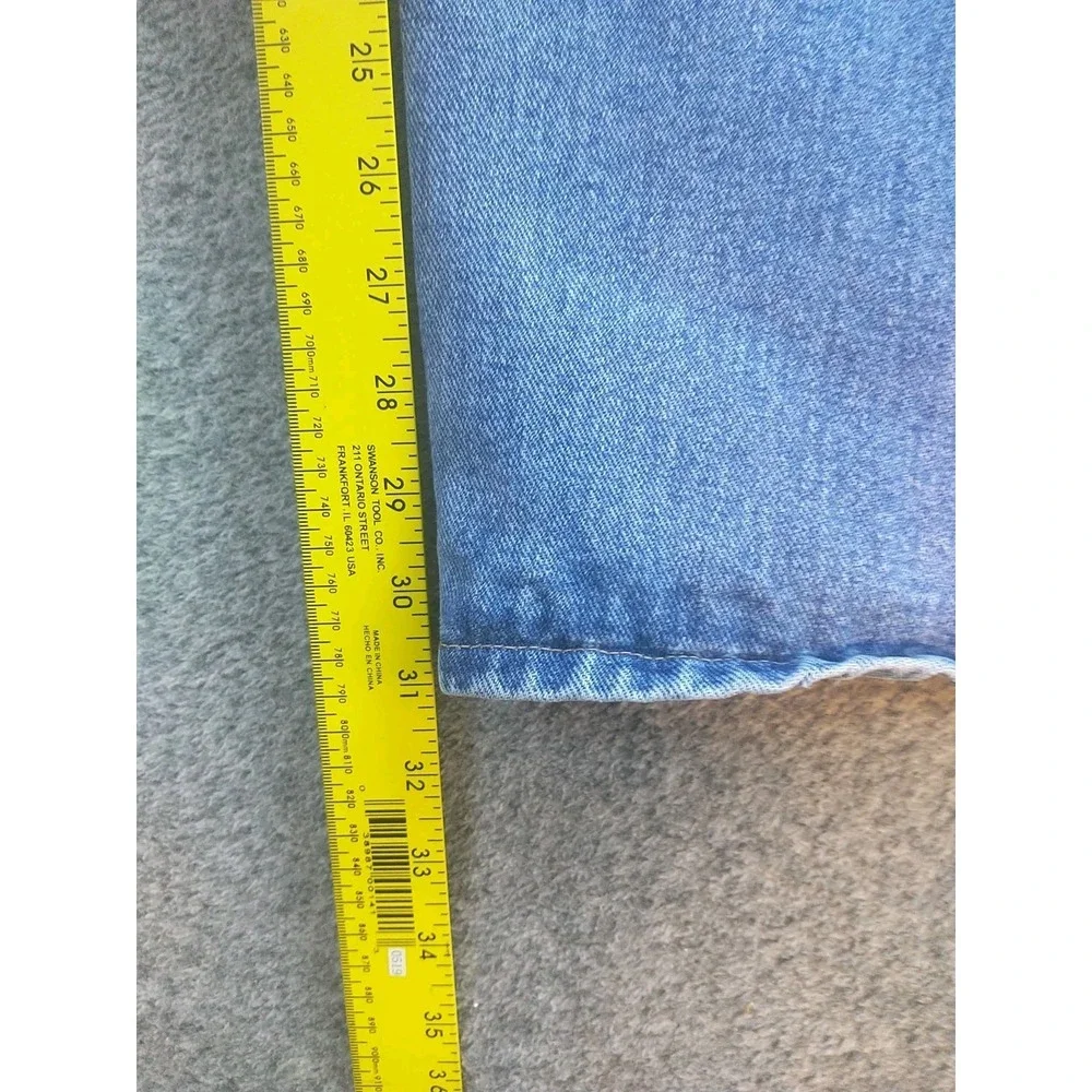 Wrangler Rugged Wear Mens Light Wash Straight Leg Jeans 38x31 Blue Denim 35001AI
